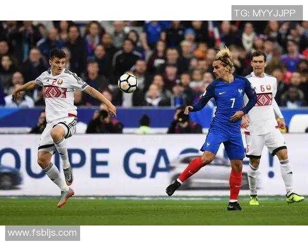 乌拉圭与法国的激烈对决揭示足球战术与团队合作的重要性